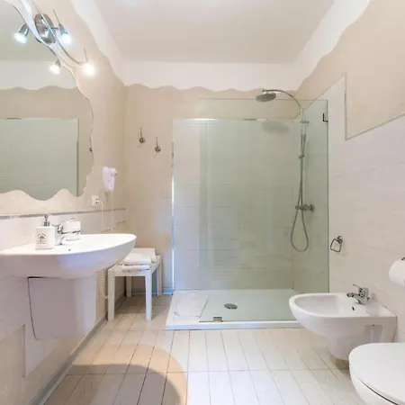 公寓 Chic Antonina One Bedroom No2172 *